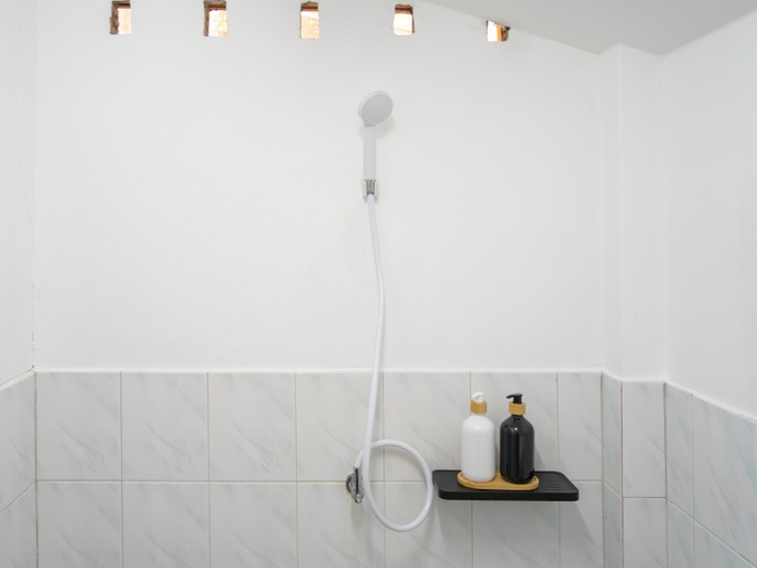 Bathroom 3, Sand Beach Bungalow, Mueang Krabi