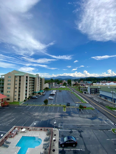 Others 4, River Place Condos #610 3BD, Sevier