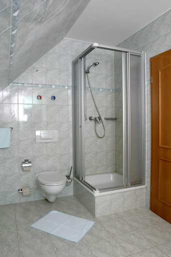 Bathroom 4