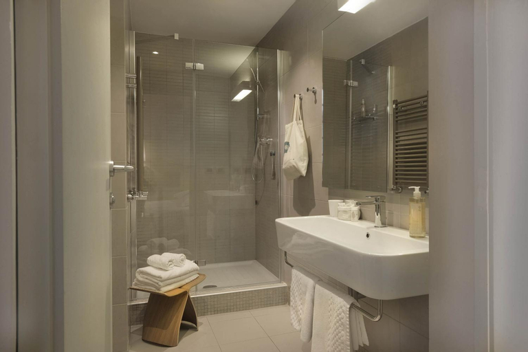 Bathroom 5
