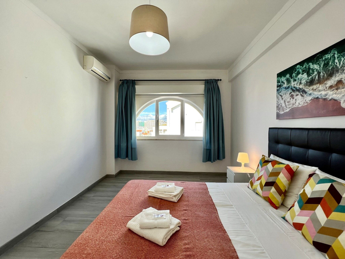 Bedroom 3, Albufeira Downtown With Pool by Homing, Albufeira