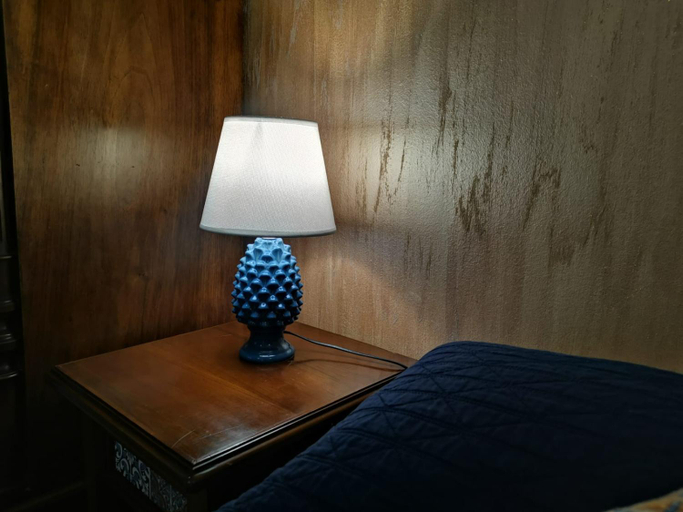 Bedroom 2, Proserpina, Enna