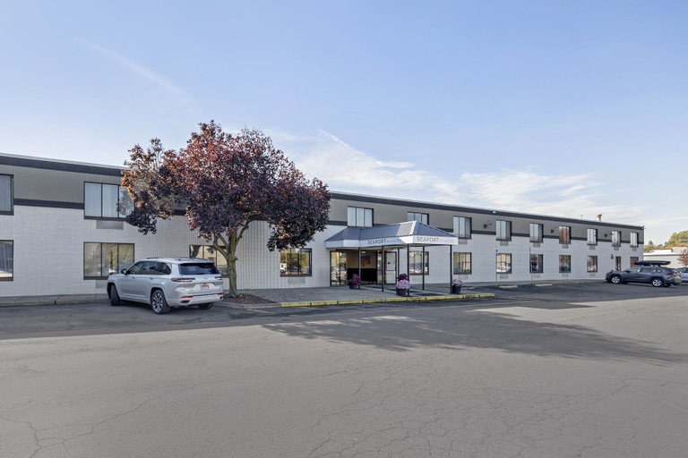 Exterior & Views 2, Seaport Inn and Suites, Nez Perce