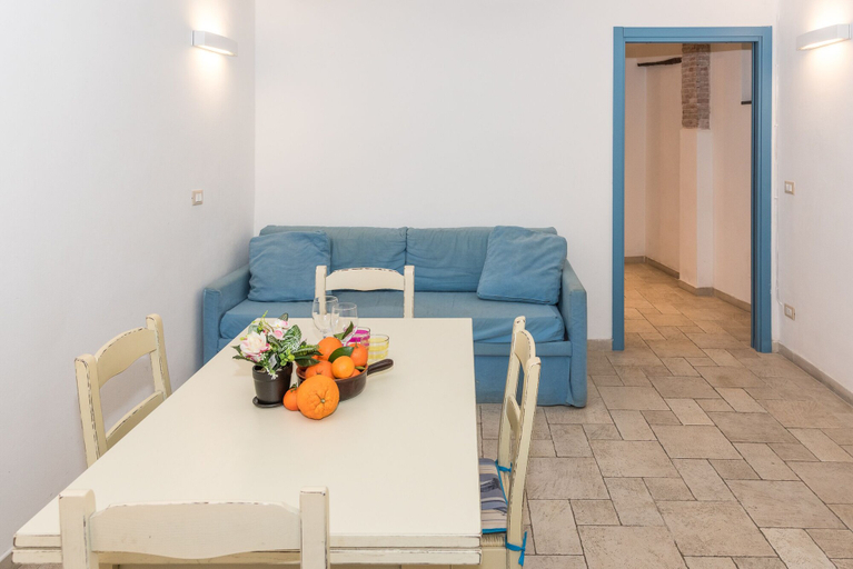 Others 5, Casa nel Borgo, La Spezia