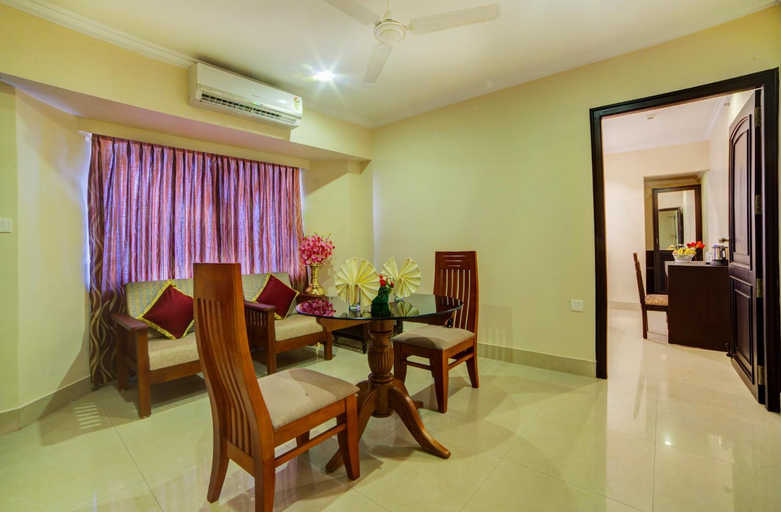 Others 5, Chirag Inn, Thiruvananthapuram