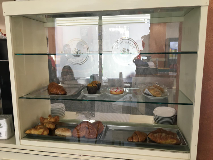 Food & Drinks 5, Bassa Prua, Olbia-Tempio