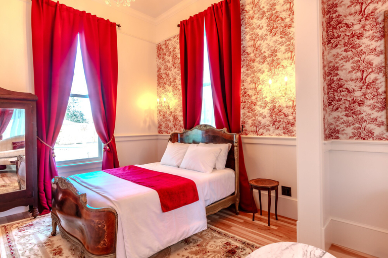 Bedroom 2, Sunbright Inn, Walton