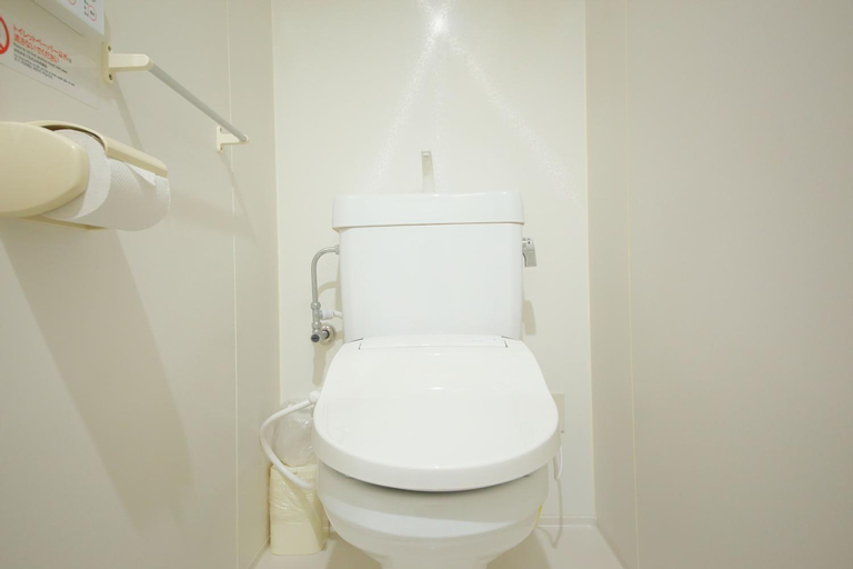 Bathroom 8