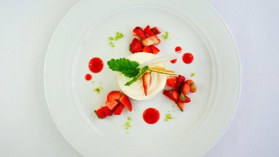 Food & Drinks 5, Le Mont-Vully - Hotel Restaurant, Lac