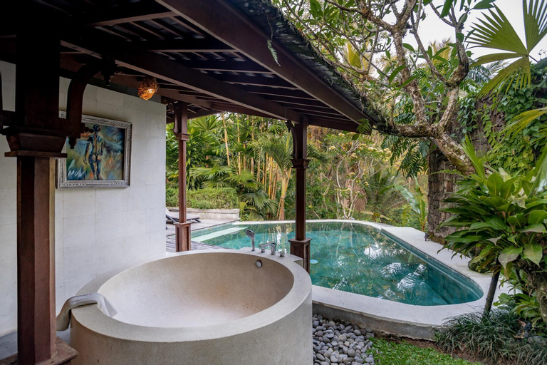Swimming Pool 8
