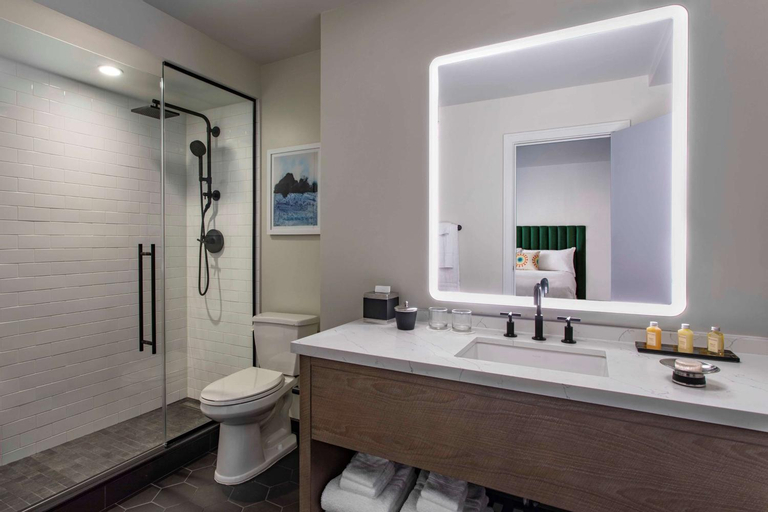 Bathroom 4