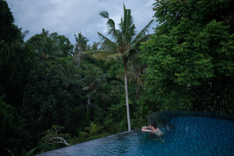 Swimming Pool 9