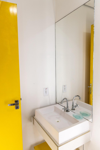 Bathroom 3, Praia Camburi - Studios Kuta, São Sebastião