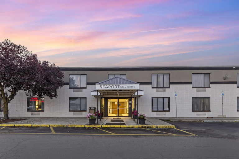 Exterior & Views 2, Seaport Inn and Suites, Nez Perce
