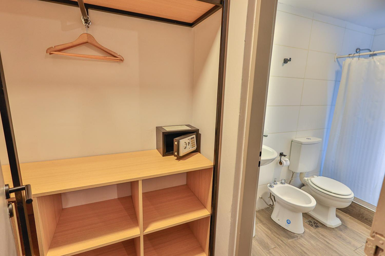 Bathroom 4, Hotel Bariloche By Tierra Gaucha, Bariloche