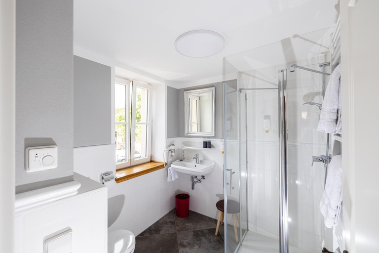 Bathroom, Gastehaus in der Bruckenstraße Jagsthausen, Heilbronn