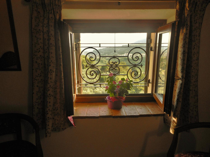 Others 2, B&B Paradiso, Verona