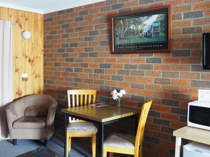 Others 5, Country Road Motel St Arnaud, N. Grampians - St Arnaud