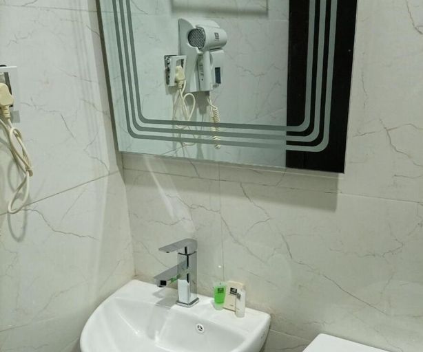 Bathroom, Nevada Hotels and Suites Lekki, Eti-Osa