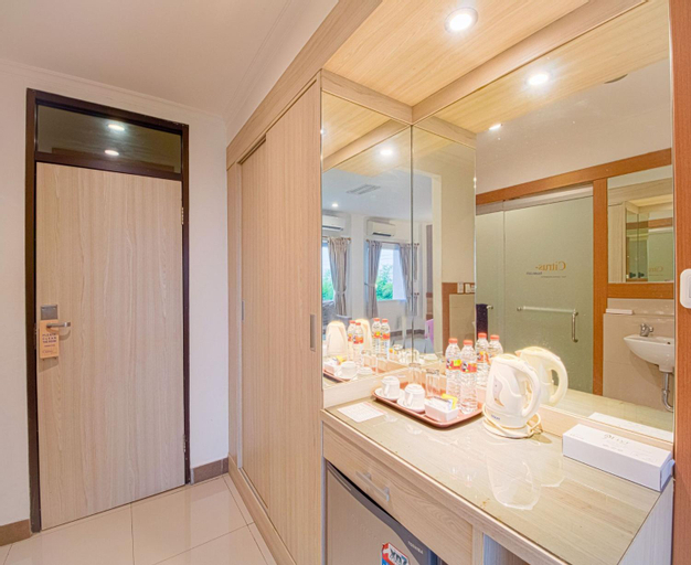 Bathroom 25