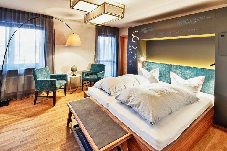 Bedroom, Biohotel-Restaurant Rose, Reutlingen