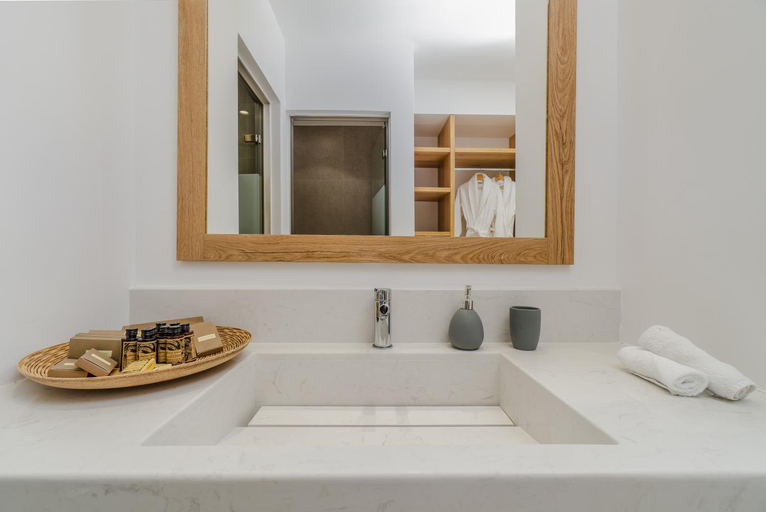 Bathroom 4, Symphony Suites Santorini, South Aegean