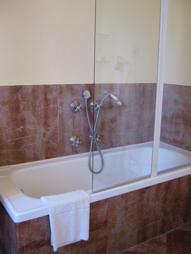Bathroom 5, Tenuta La Bandita, Livorno