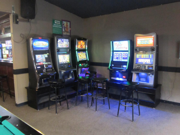 Others 4, Battlefords Inn, Division No. 16