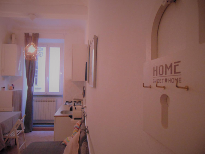Bedroom 2, Gessi Charming Apartments, Florence