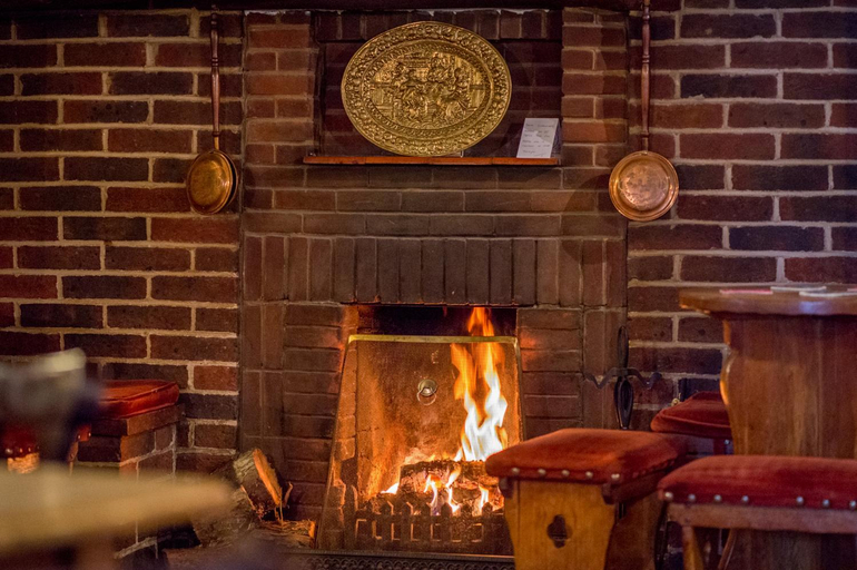 4, The Black Horse Inn, Lincolnshire