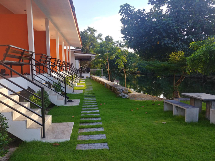 Others 4, Thipburee Riverside Hotel, Sichon