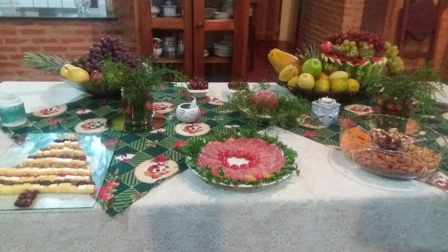 Food & Drinks