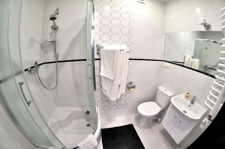 Bathroom 2, Prymus, Radom