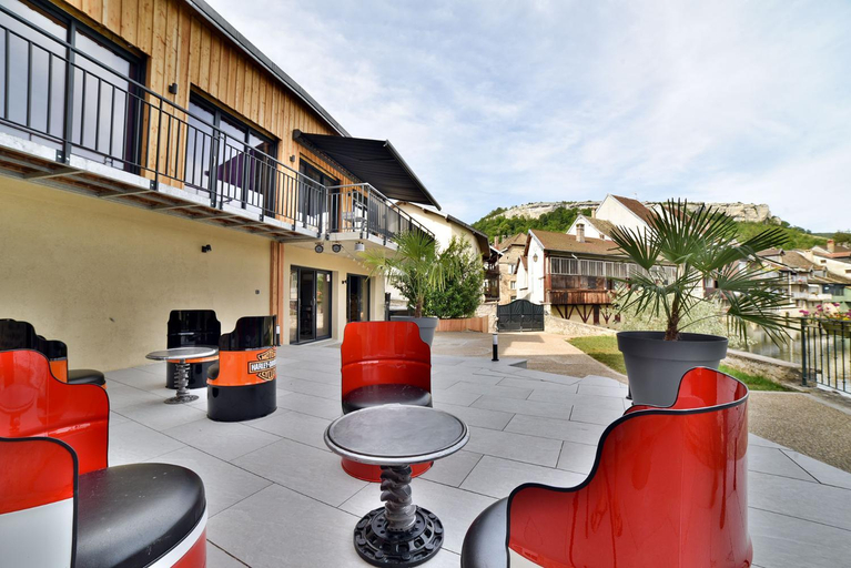 Others 2, LES TANNERIES Meilleures vue sur la riviere Chambres climatisees, Doubs