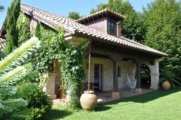 Others 3, Apartamentos Arcadia, Cantabria