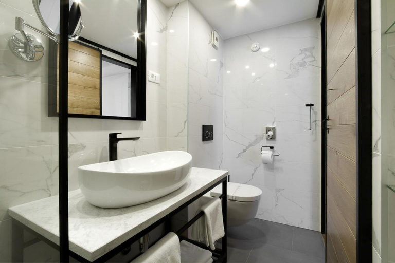 Bathroom 4, DeZign Apartments, Zadar