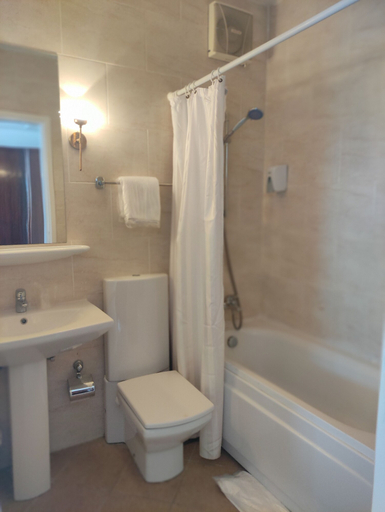Bathroom 5, Marlin Inn Azur Resort, Al-Ghurdaqah