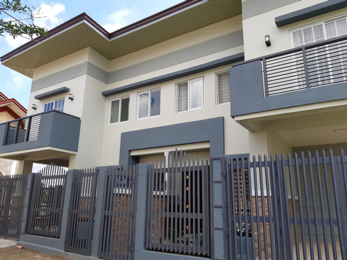 Exterior 3