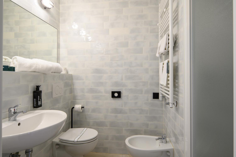 Bathroom, CX Venice Mestre, Venezia