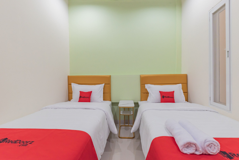 Others 5, RedDoorz Plus near RSUD Gunung Jati Cirebon, Cirebon