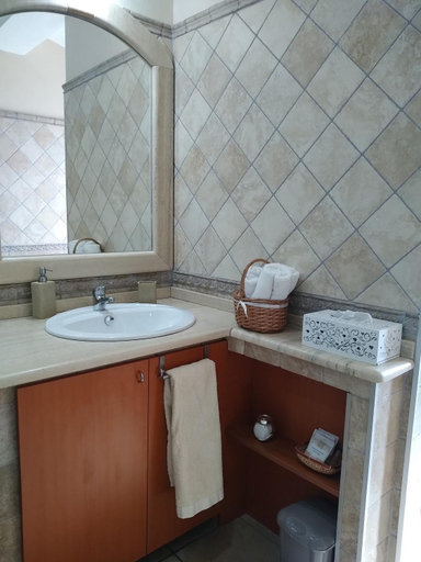 Bathroom 3, B&B Il Rifugio del Lupo - E6721, Carbonia-Iglesias