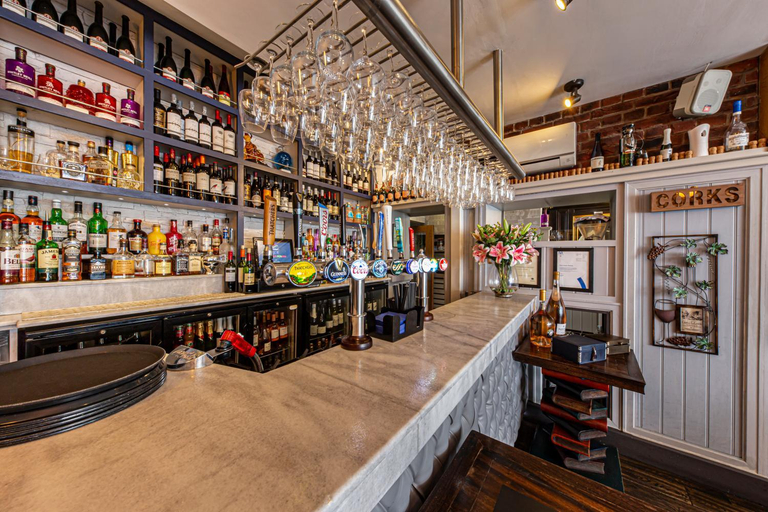 Food & Drinks 4, Snooze Rooms, Conwy