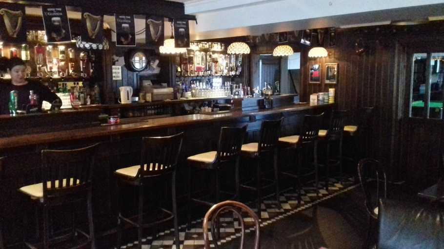 Others 2, The Midway Bar & Guesthouse