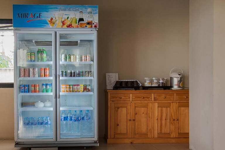 Food & Drinks 5, Naka Residence, Pulau Phuket