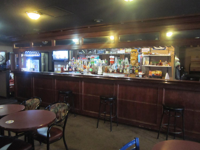 Others 3, Battlefords Inn, Division No. 16