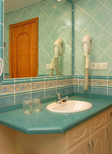 Bathroom 5, Regency Torviscas Apartments Suites-NEW, Santa Cruz de Tenerife