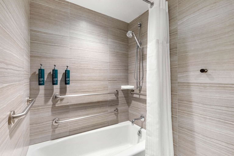 Bathroom 4, Hilton Club The District Washington D.C., Washington D.C.