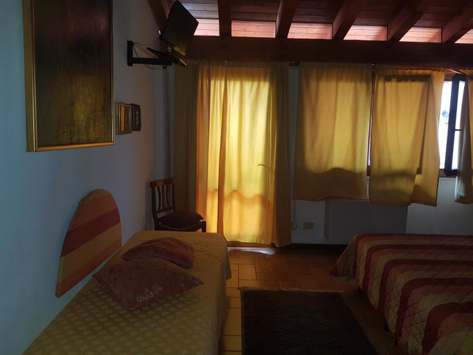 Others 5, AL BORGO ANTICO affittacamere, Brescia