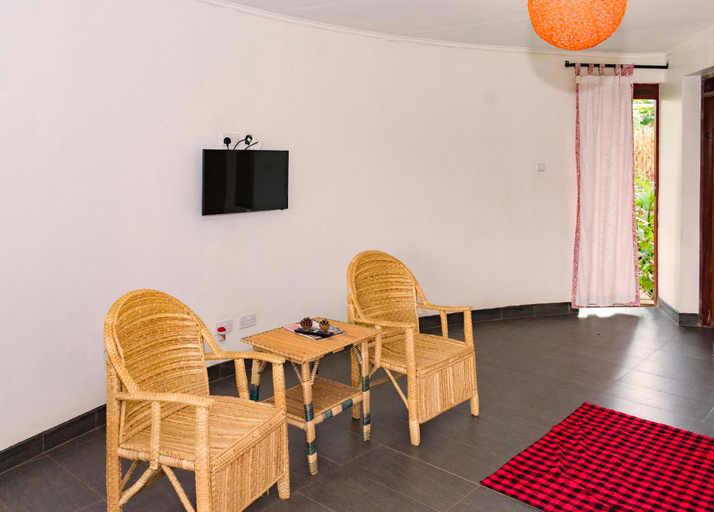 Public Area, Koi Koi Cultural Village Hotel, Fort Portal