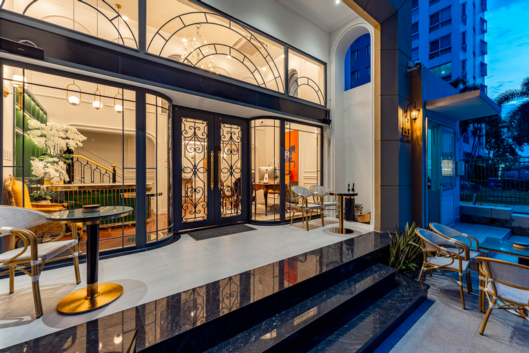 Golden Sun Apartment & Hotel, District 7